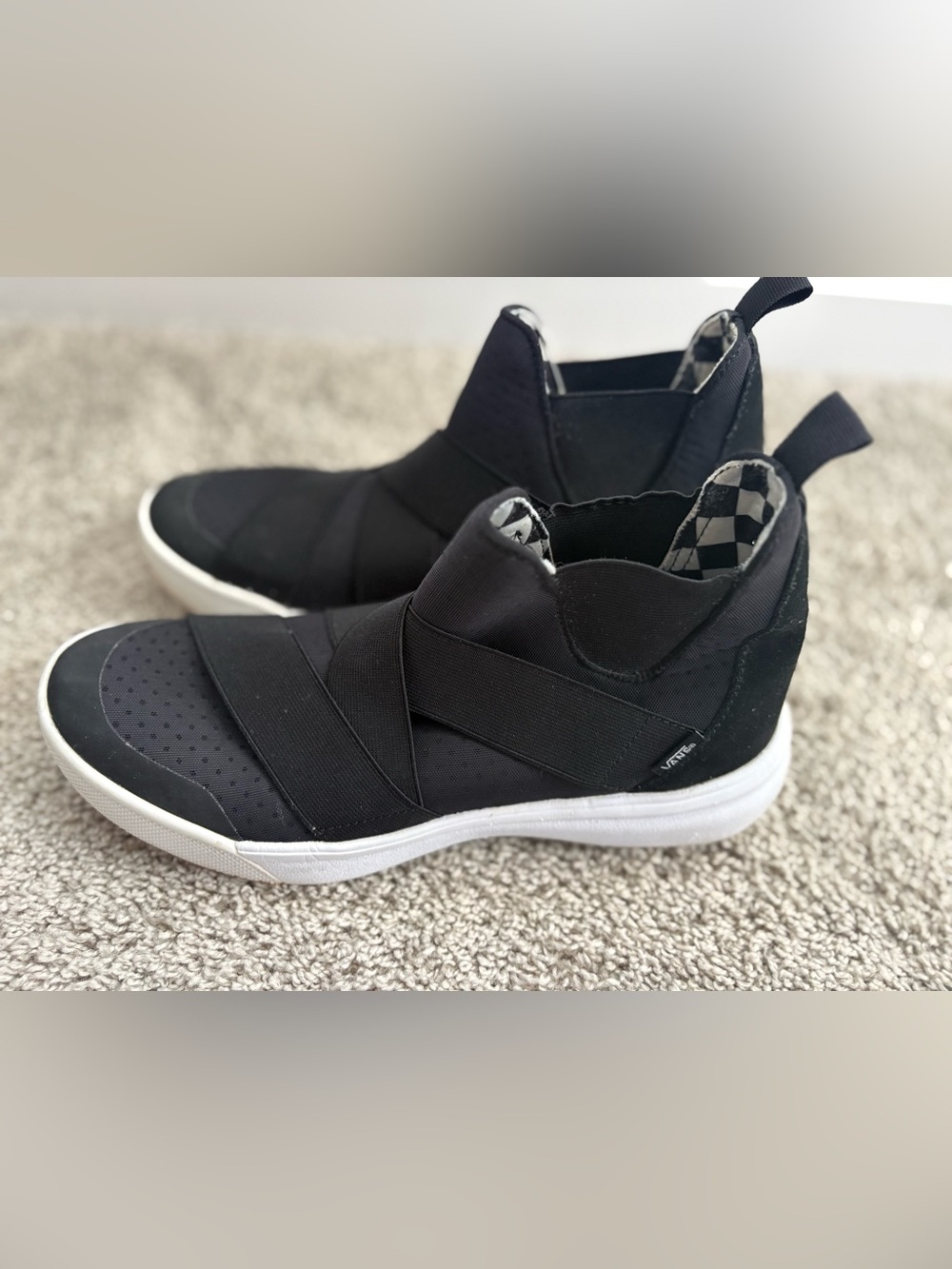 Vans UltraRange Gore Hi Slip-On Sneaker Women 11 EUC